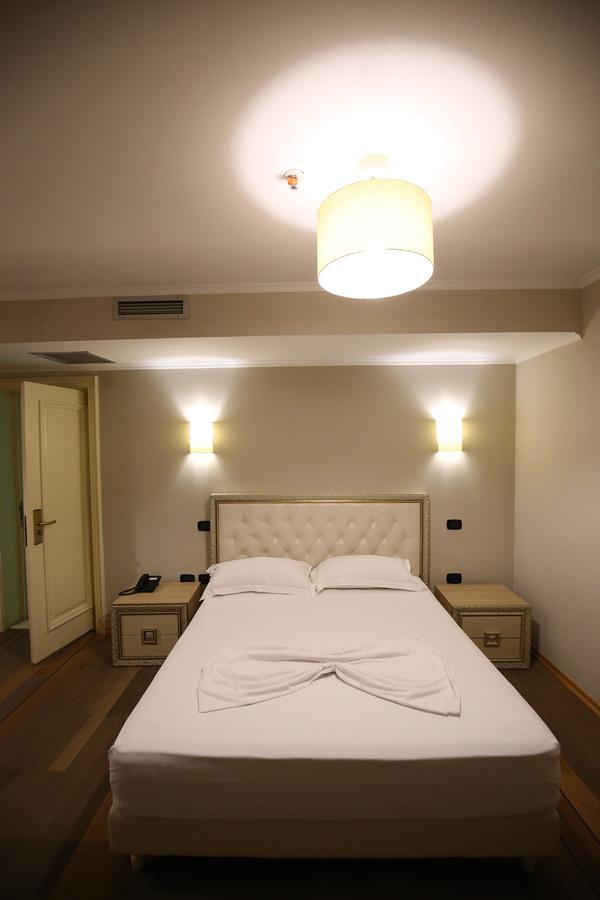 Germany Hotel Дуррес Экстерьер фото